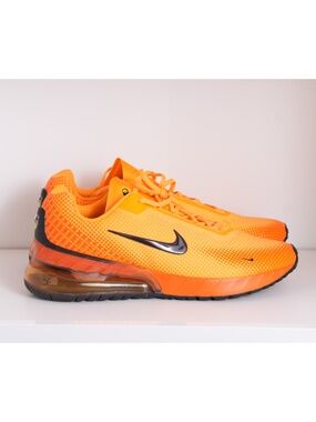 Nike Air Max Phoenix Total Orange Men’s Running Shoes US 11.5 UK 10.5 EU 45.5